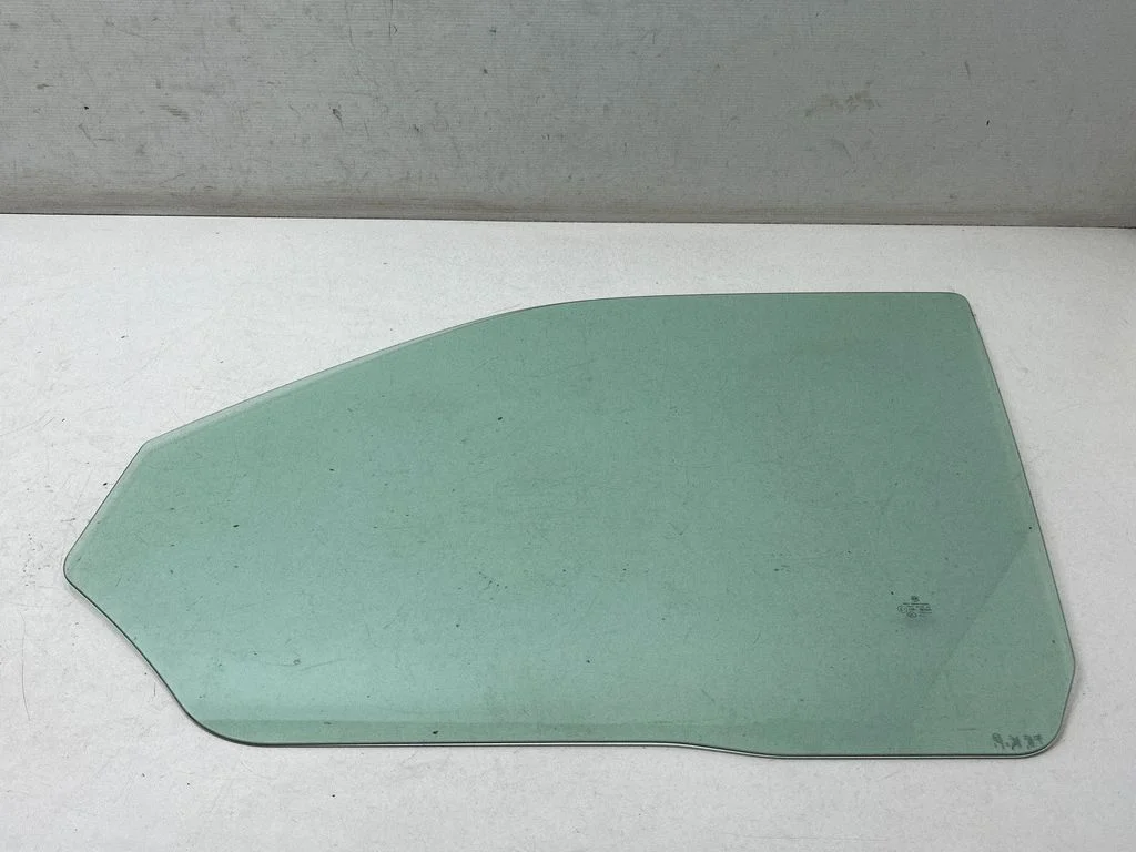 Front door window glass four-door DOT27M24100AS2