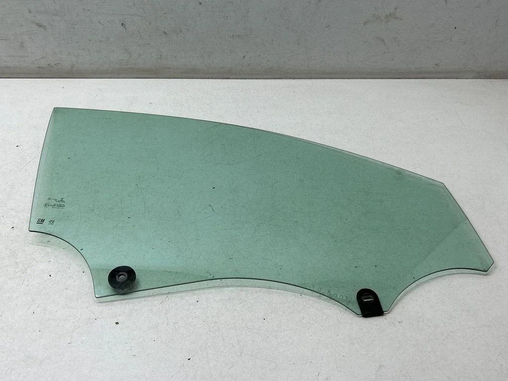 Front door window glass four-door 43R00049
