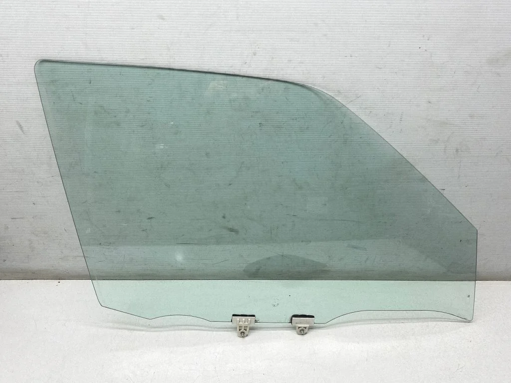 Front door window glass four-door 43R00033