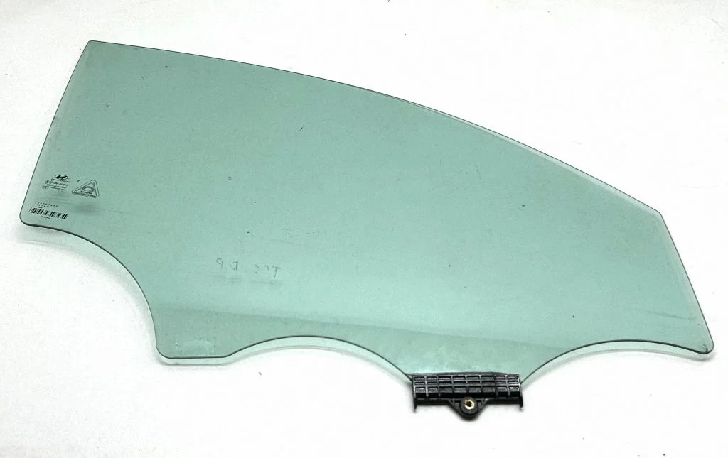 Front door window glass four-door 43R00049
