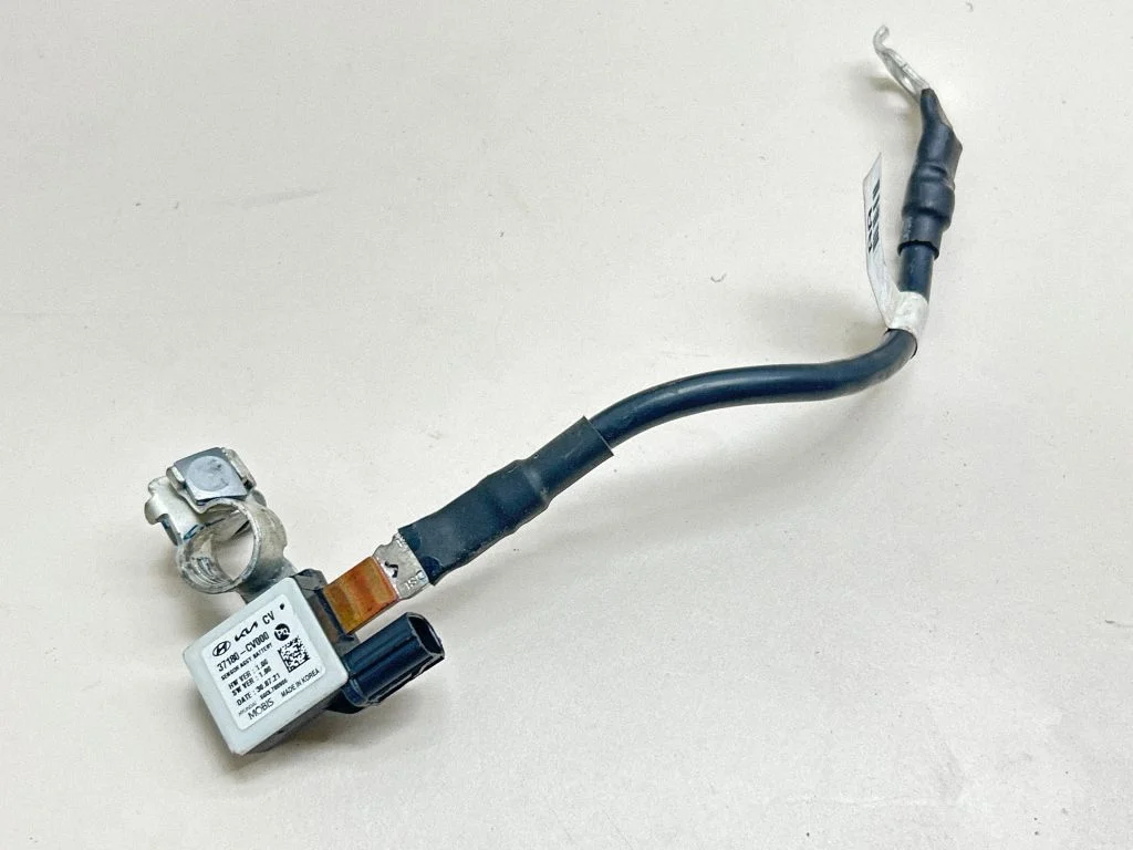Miinusjuhe (aku) 37180CV000