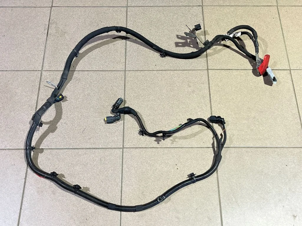 Positive cable (battery) 9835018880