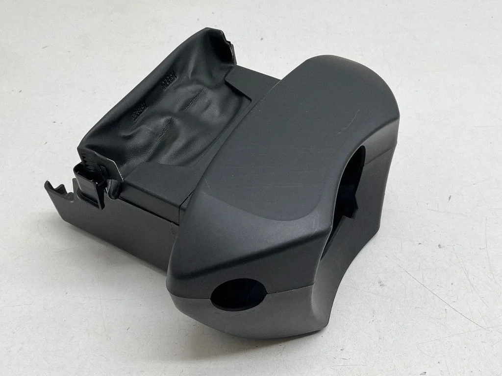 Stūres statnes apdare – Renault Megane III (2009-2016)
