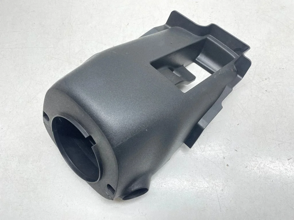 Steering wheel column trim – Nissan Juke I F15 (2010-2018)