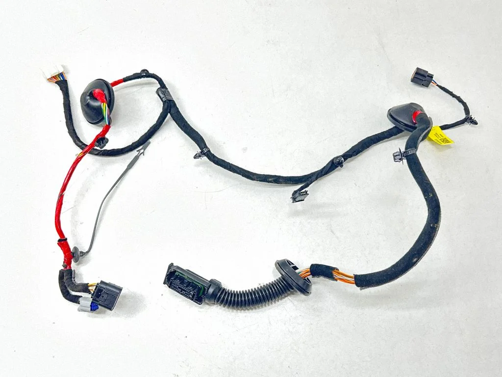 Tagaukse juhtmestik 91630CV520A