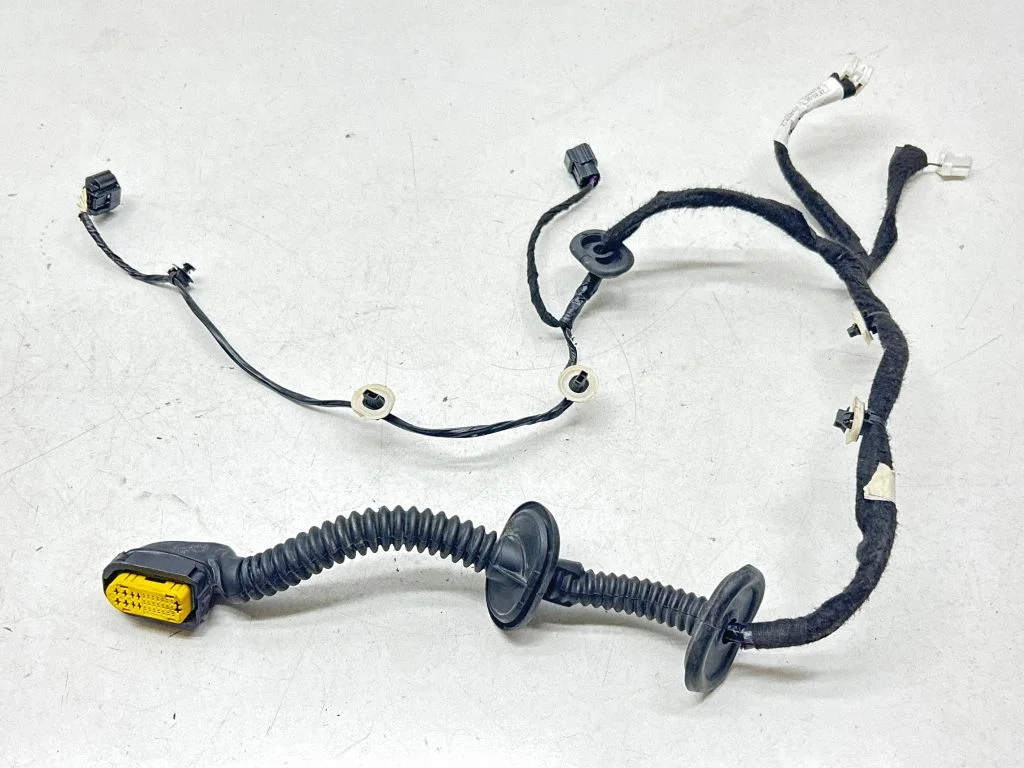 Rear door wiring loom 241279274R – Renault Captur (2013-2020)