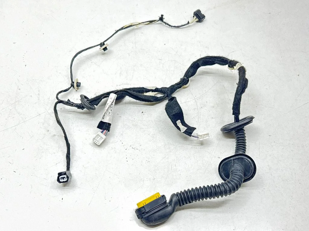 Rear door wiring loom 241267070R – Renault Captur (2013-2020)