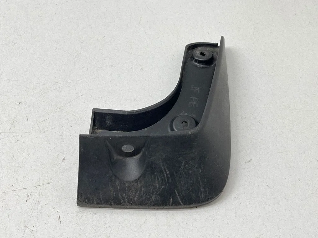 Tagumine porikaitse 86842D4500