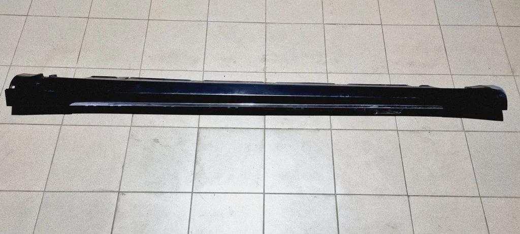 Sill 600587400J