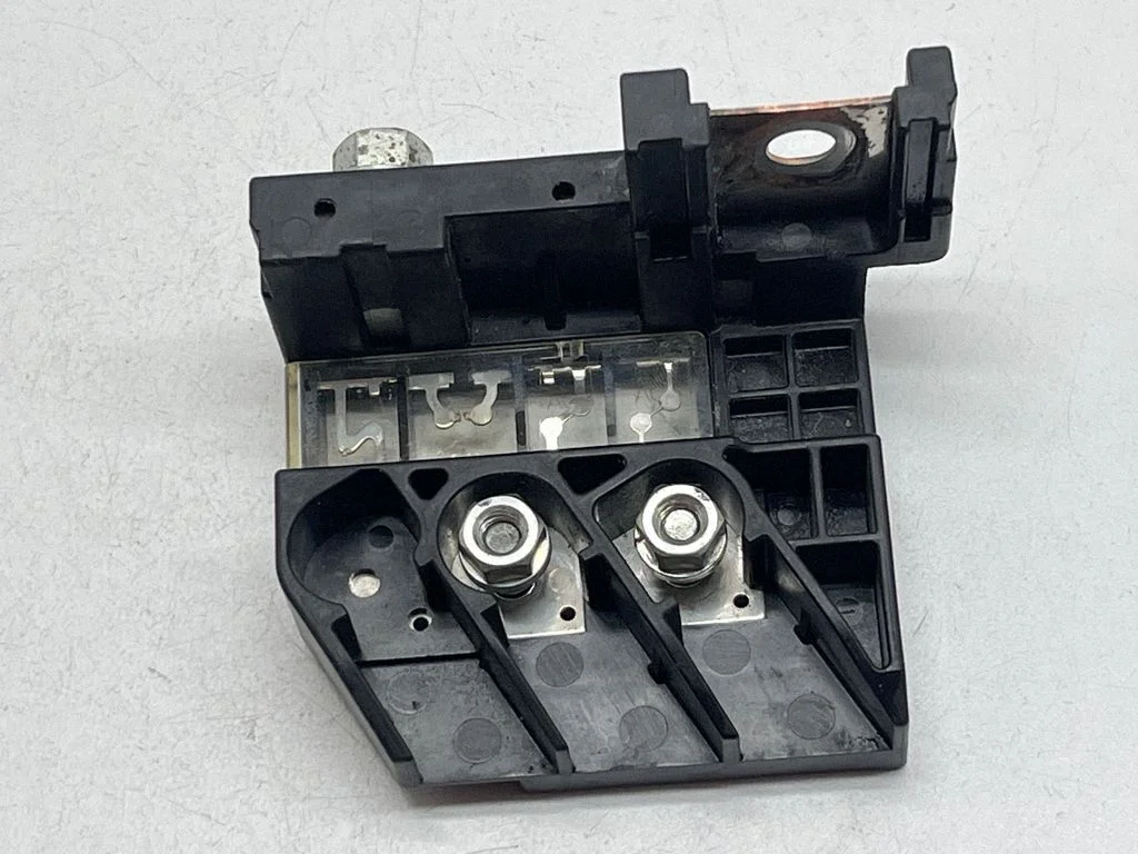 Plusa vadu savienojuma mezgls FS116125B