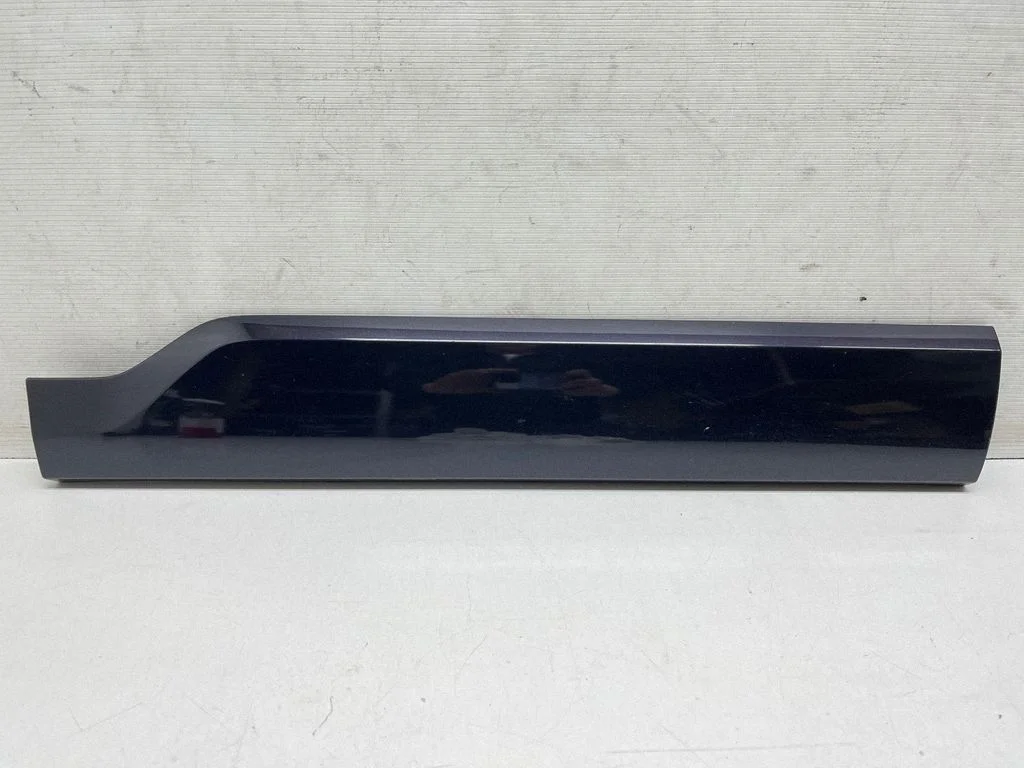 Rear door trim (molding) – Volvo XC90 (2014-)