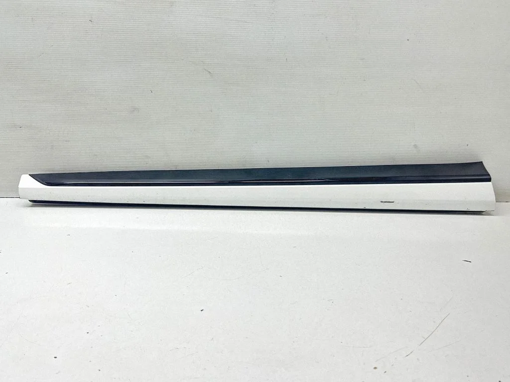 Priekšējo durvju apdare (molings) – KIA EV6 (2021-)