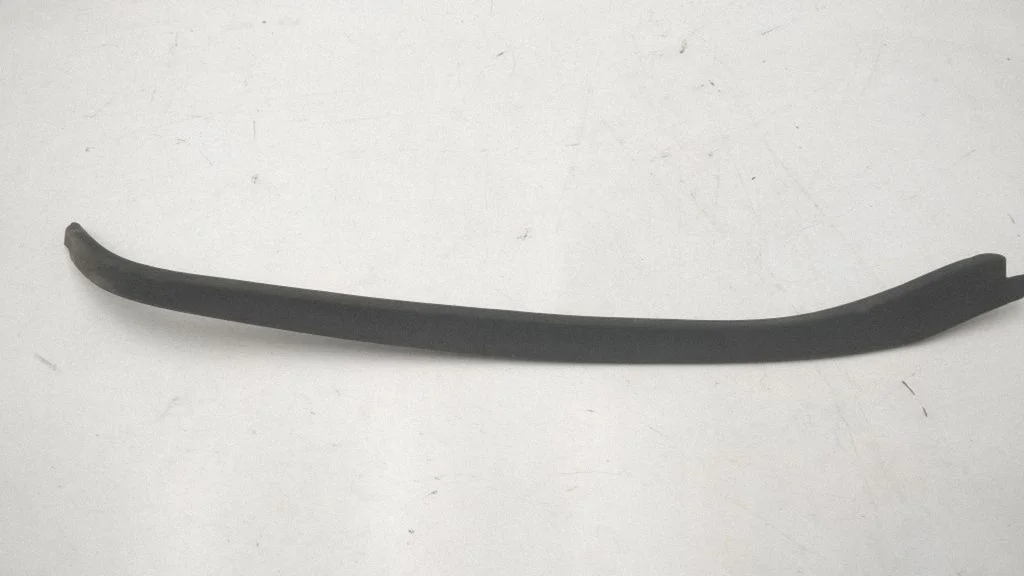 Rear door trim (molding) 1K6839374