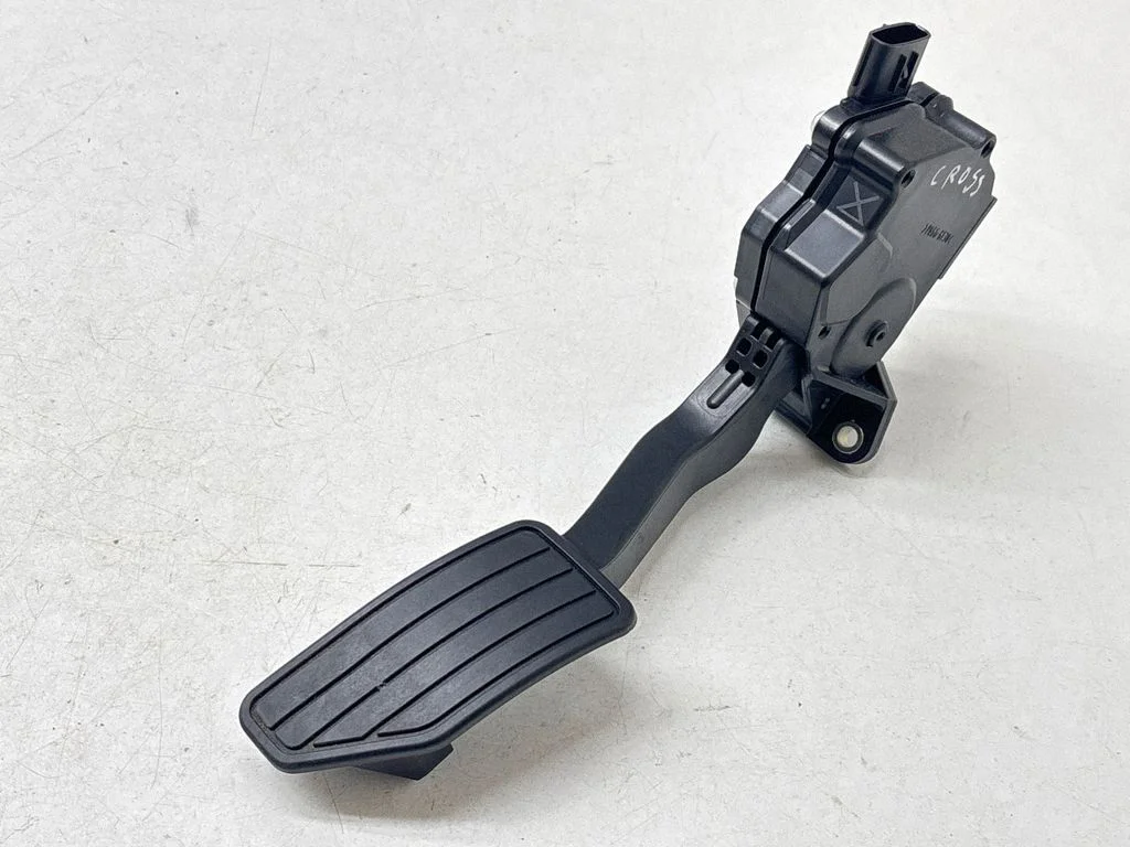 Accelerator throttle pedal – Subaru Crosstrek III (2024-)