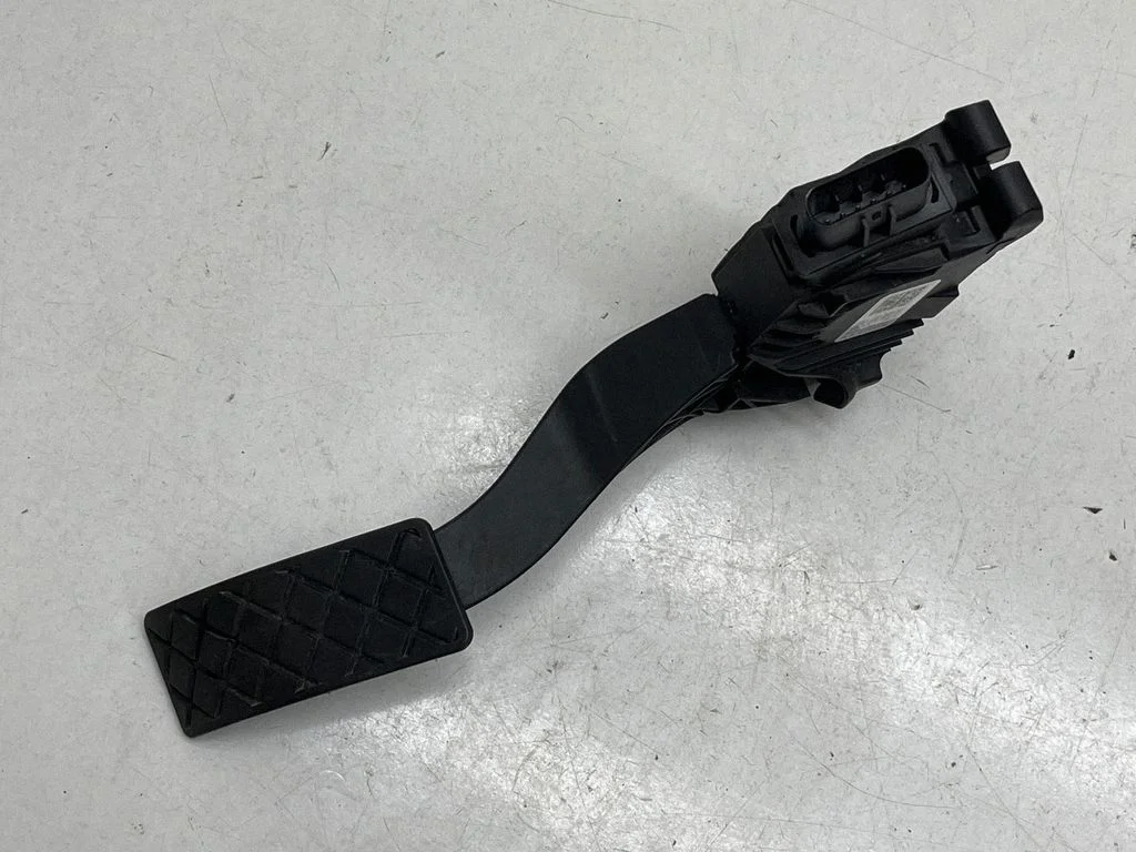 Accelerator throttle pedal – Skoda Octavia Mk3 (5E) (2013-2019)