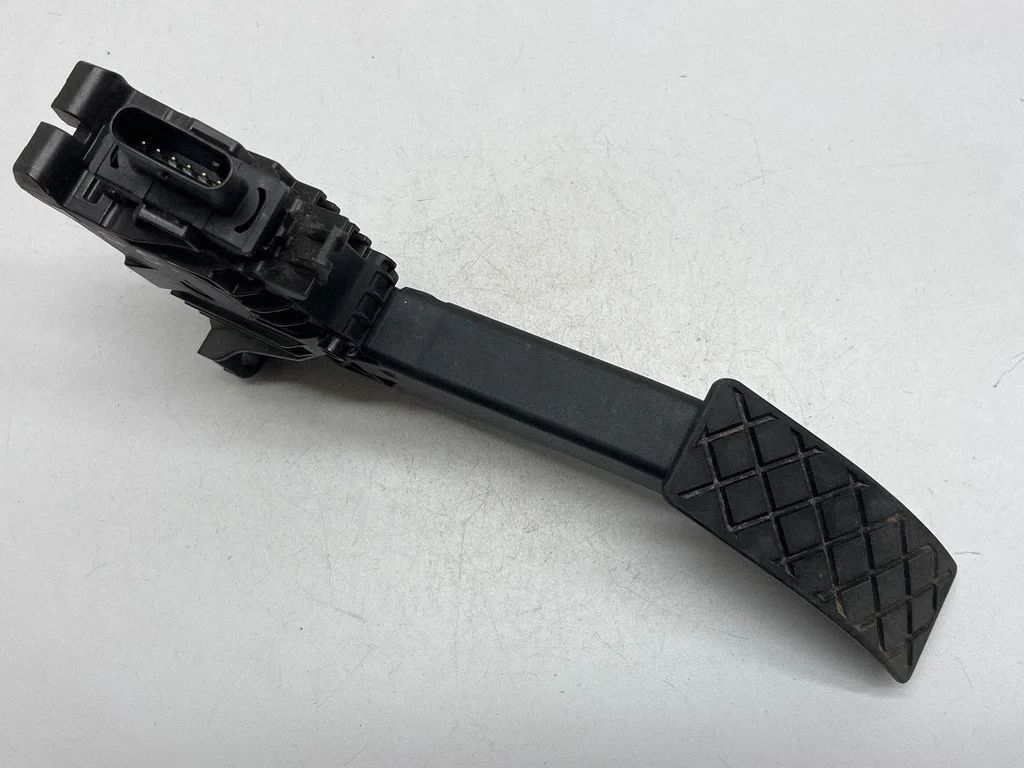 Accelerator throttle pedal – Volkswagen ID.5 (2022-)