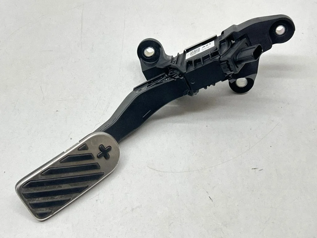 Accelerator throttle pedal – KIA EV6 (2021-)