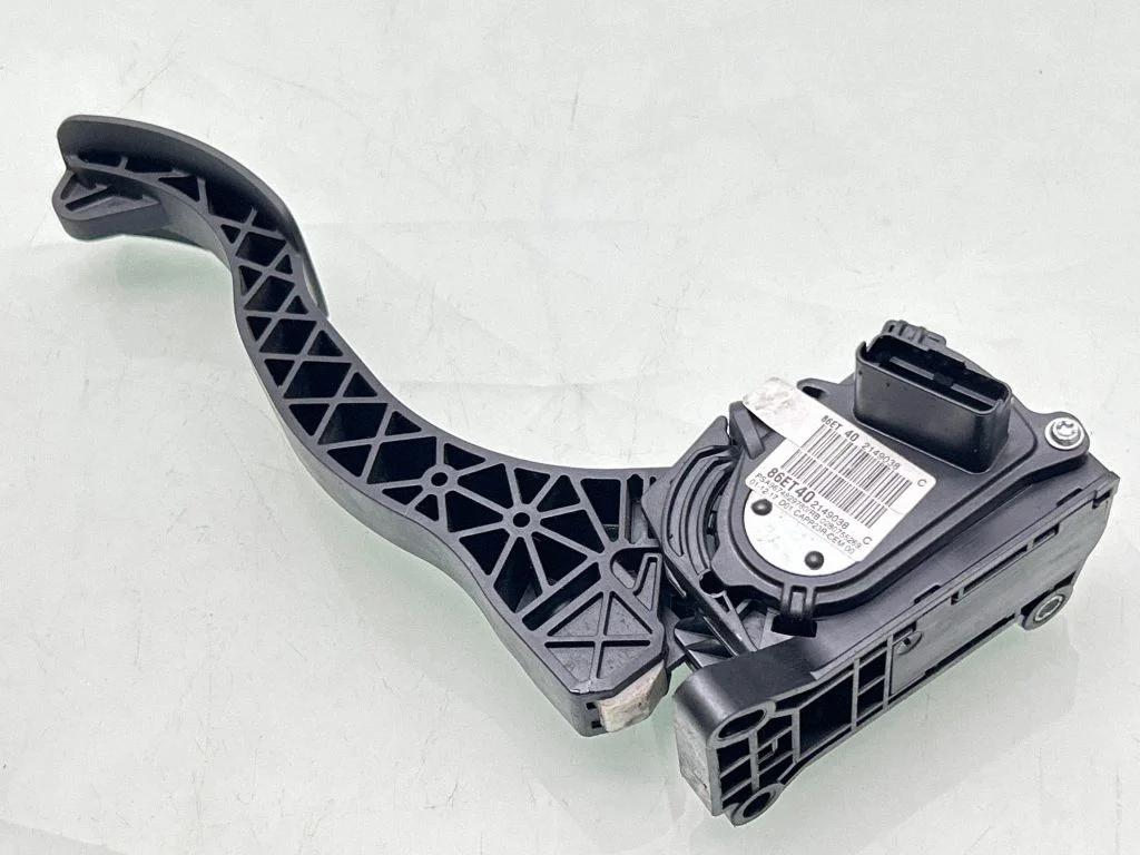Accelerator throttle pedal – Peugeot Traveller (2016-)