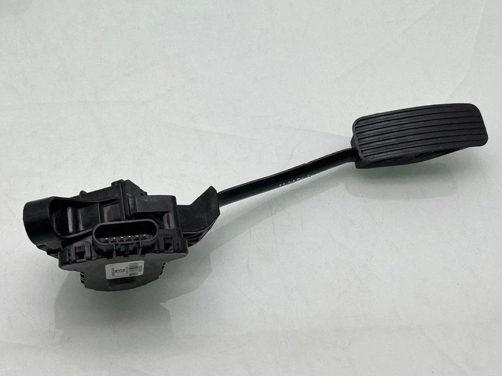 Gaasipedaal – Opel Meriva B (2010-2016)
