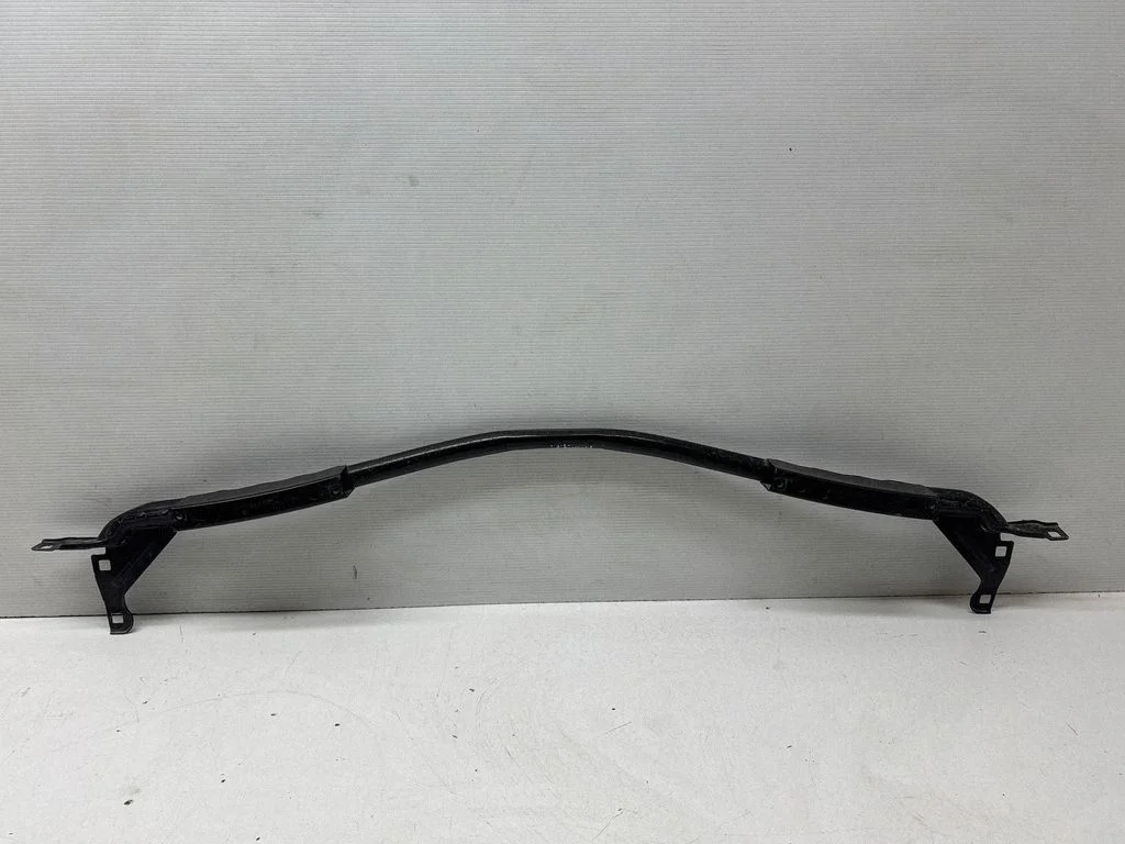Radiatoru paneļa kronšteins – Porsche Macan (95B) (2014-2018)
