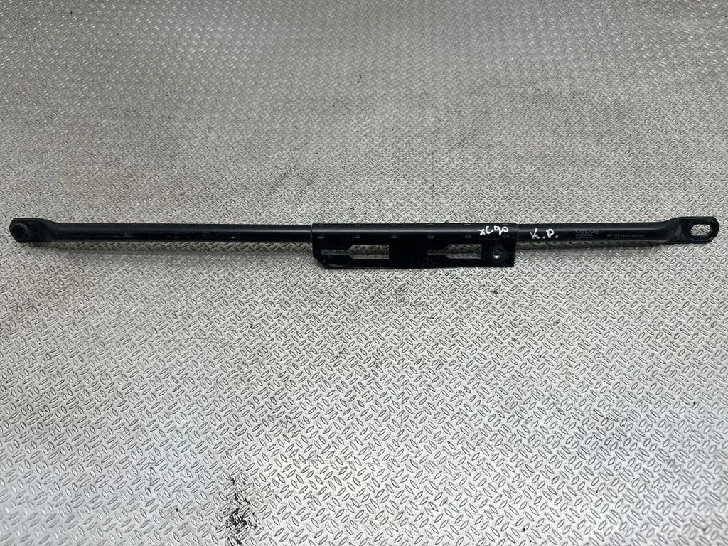 Radiatoru paneļa kronšteins 31391335