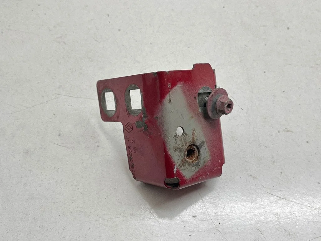 Radiator support slam panel bracket 641800005R