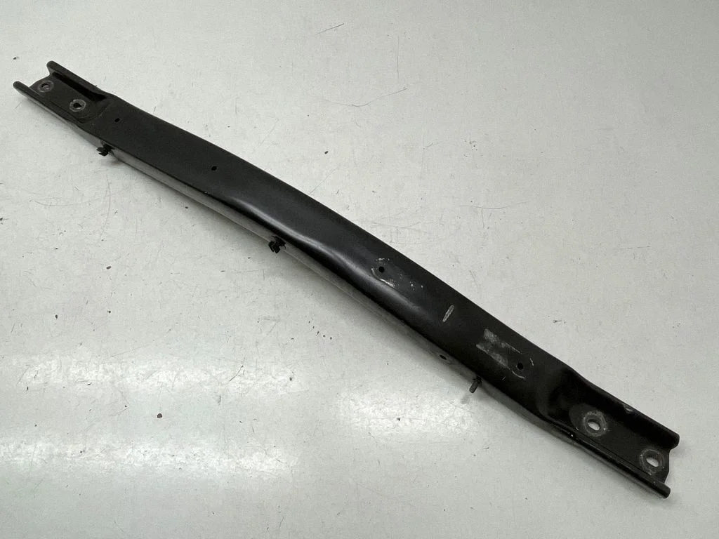 Radiatoru paneļa kronšteins 7158437