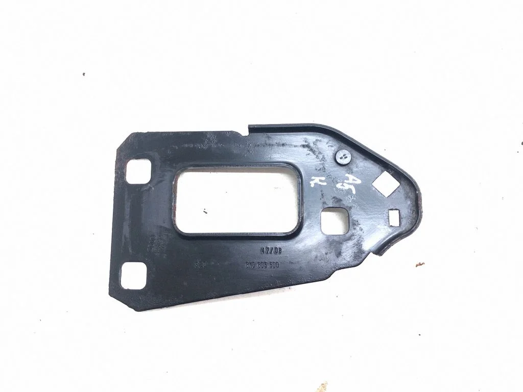 Radiator support slam panel bracket – Audi A5 Sportback 8TA (2009-2016)