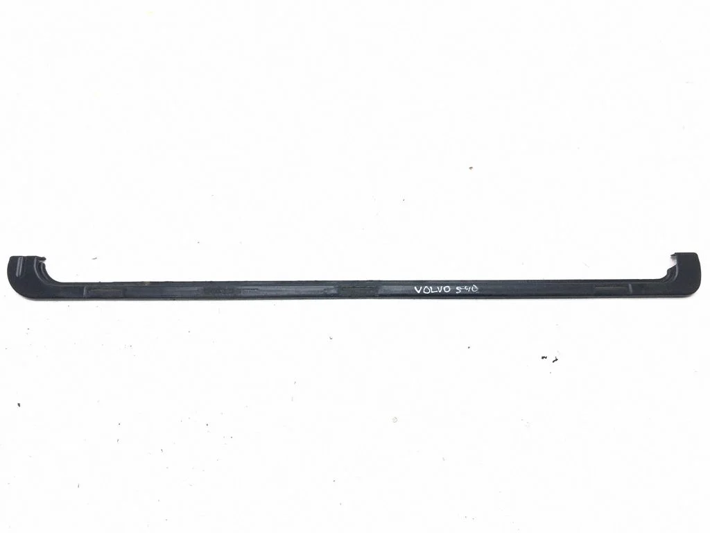 Radiator support slam panel bracket – Volvo S40 (2008-2012)