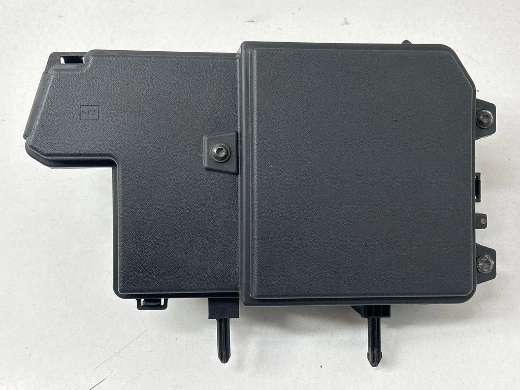 Drošinātāju kārba (komplekts) 284B51057R