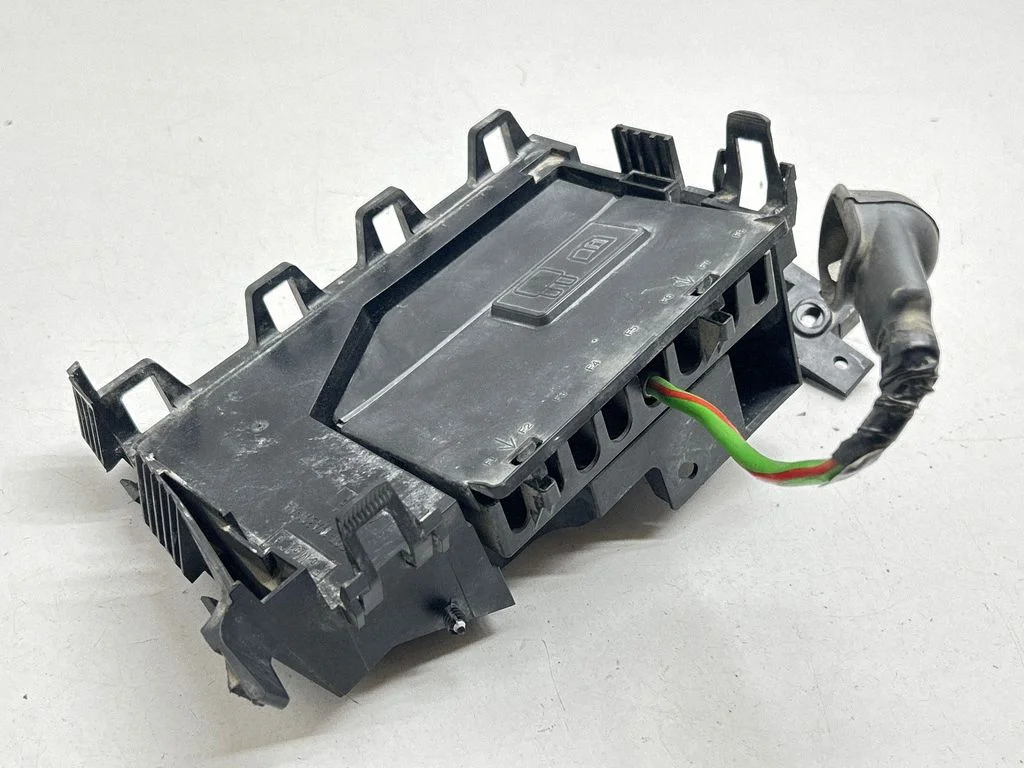 Kaitsmekarp (komplekt) HG9T14A301AA