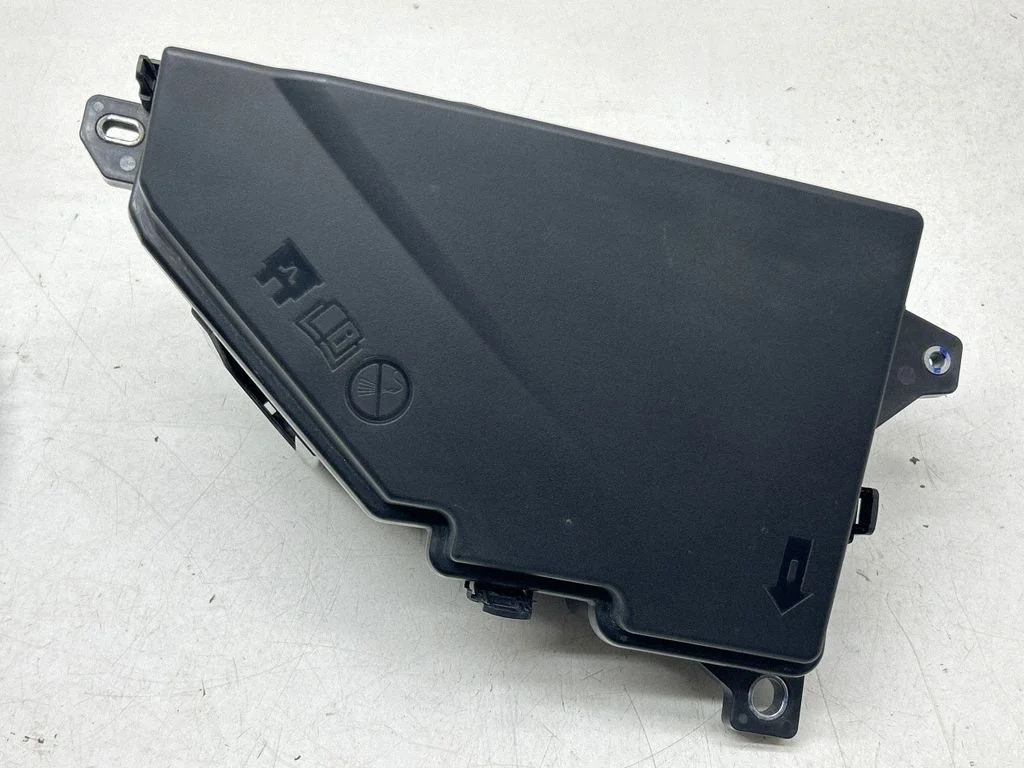 Kaitsmekarp (komplekt) – Volvo S90, V90 (2016-)
