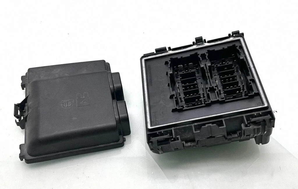 Drošinātāju kārba (komplekts) JX6T14D068BE