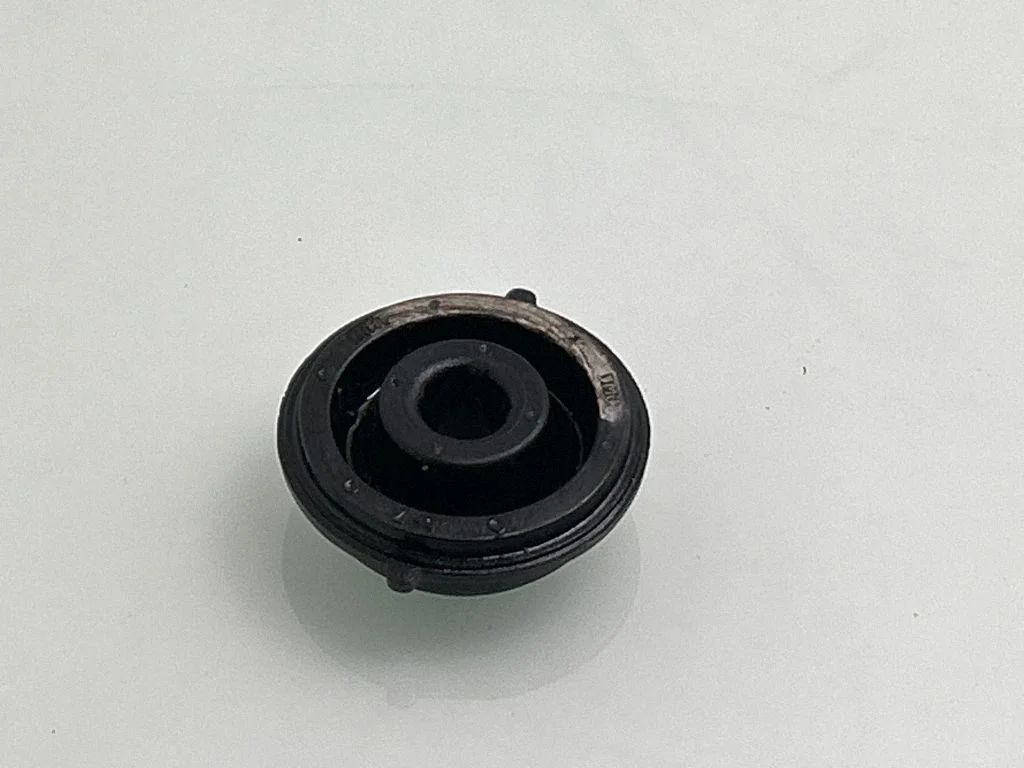 Wspornik pasa przedniego 253362F650