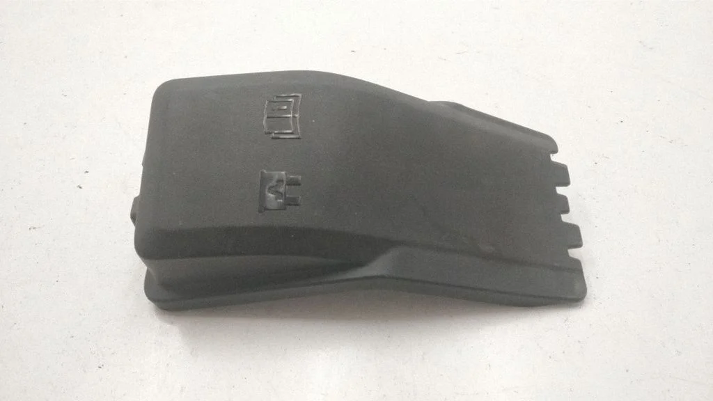 Fuse box cover 31337340