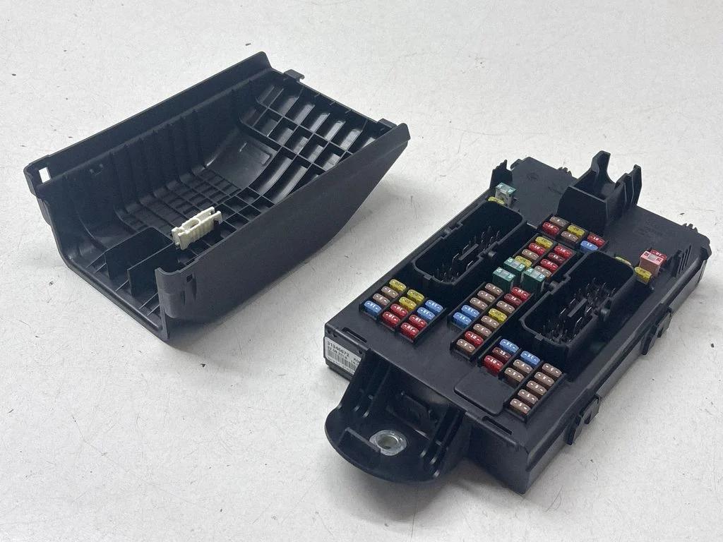 Drošinātāju bloks 31346672