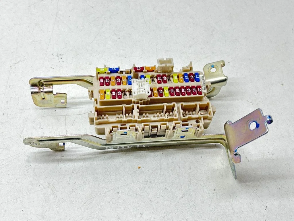 Fuse module – Nissan Navara D23 (2015-)