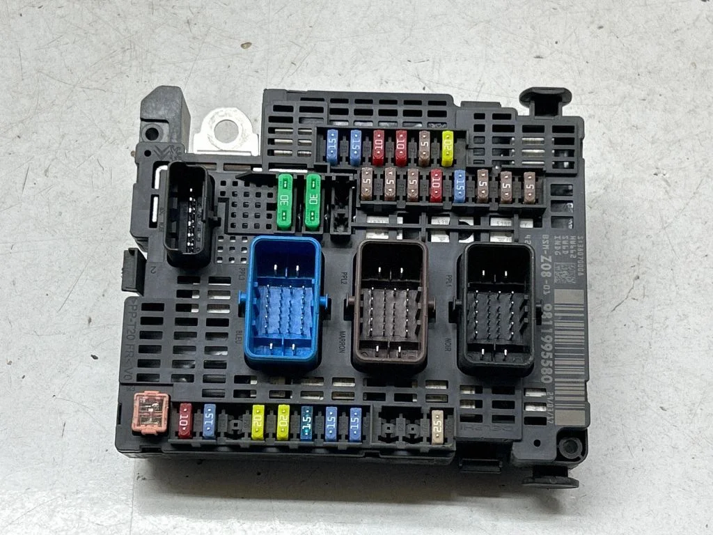 Drošinātāju bloks 9811995580