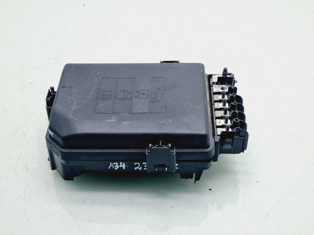 Drošinātāju bloks 39216533