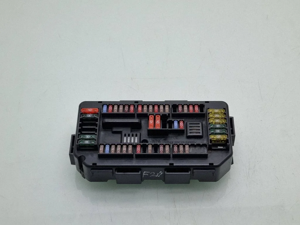Drošinātāju bloks – BMW 1. sērija F20 F21 (2011-2019)