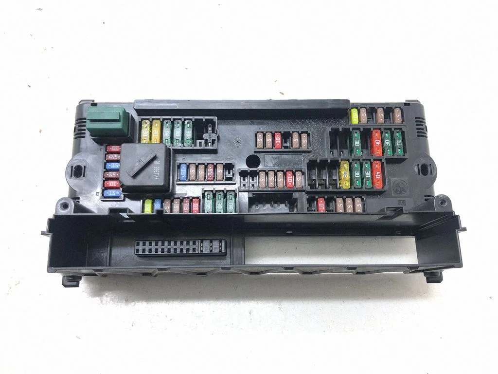 Fuse module – BMW X3 F25 (2010-2017)