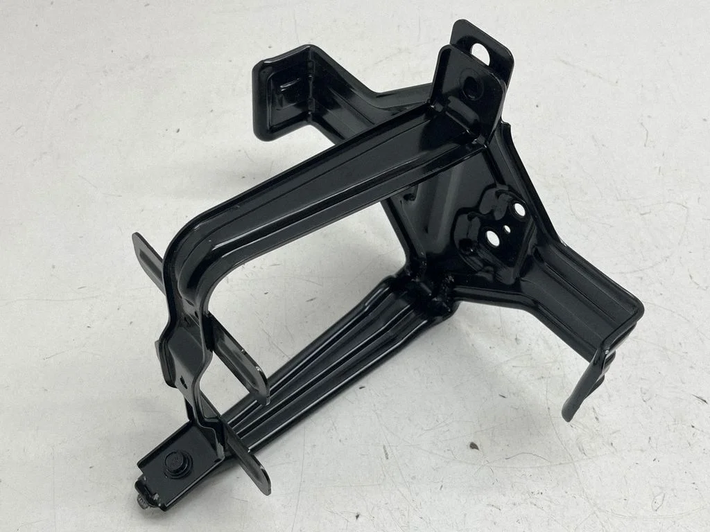 Battery bracket