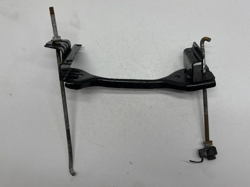 Battery bracket 82182AA040