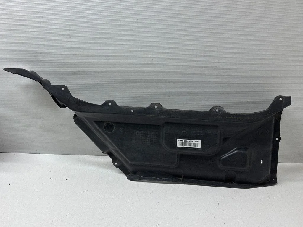Muu mootoriruumi osa L1MB016C96BD