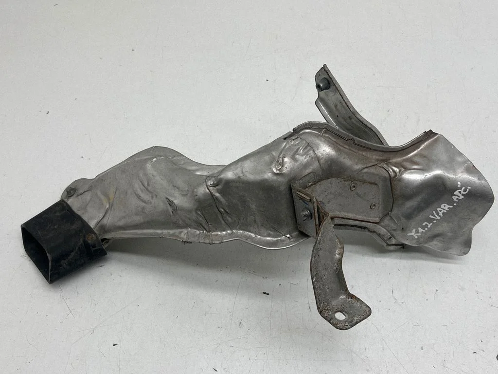 Cita motora nodalījuma detaļa 8605502