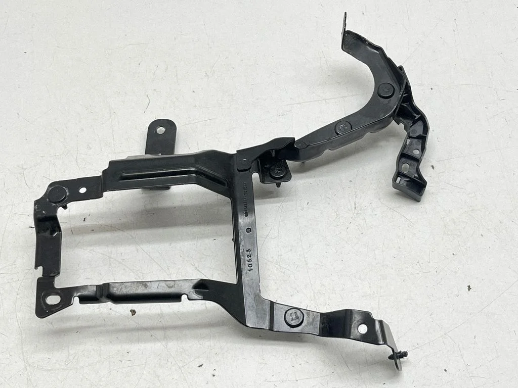 Other engine bay part – Jeep Grand Cherokee WL (2021-)