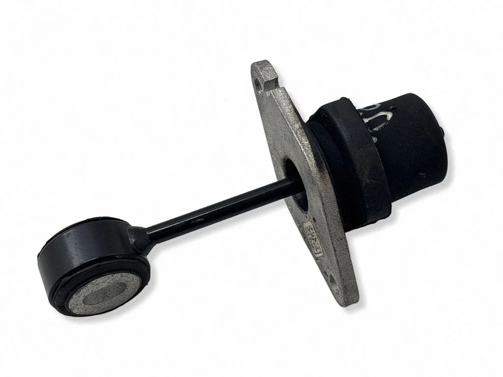 Cita motora nodalījuma detaļa 4M0199870AM