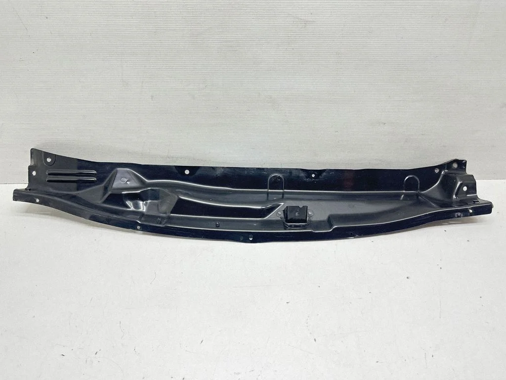 Cita motora nodalījuma detaļa 663633ZL0A