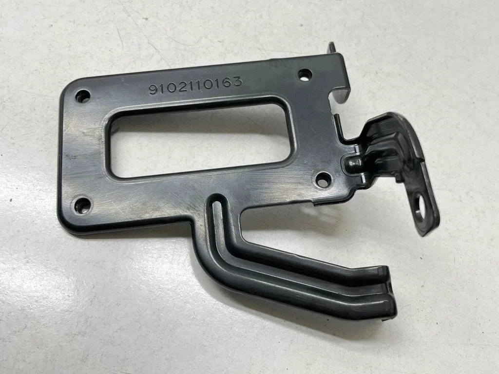 Cita motora nodalījuma detaļa 429503DND0