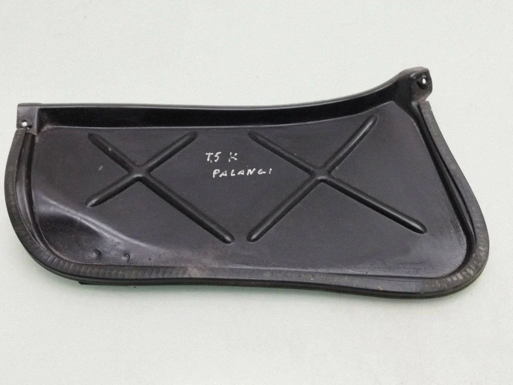Other engine bay part – Volkswagen Transporter - Caravelle T5 (2003-2015)